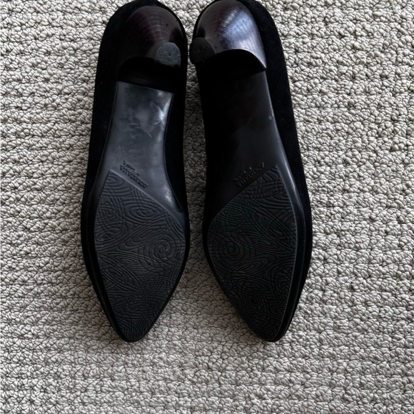 Aquatalia kitten heel suede pump 8 - Picture 2 of 4